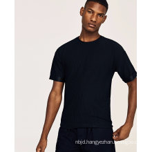 Men′s Black Pleated Fabric T-Shirt
